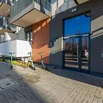 Modern Elegance Apartments With Parking & Ac, Next To Manufaktura By Renters Prestige
